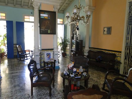 'Living room' Casas particulares are an alternative to hotels in Cuba. Check our website cubaparticular.com often for new casas.